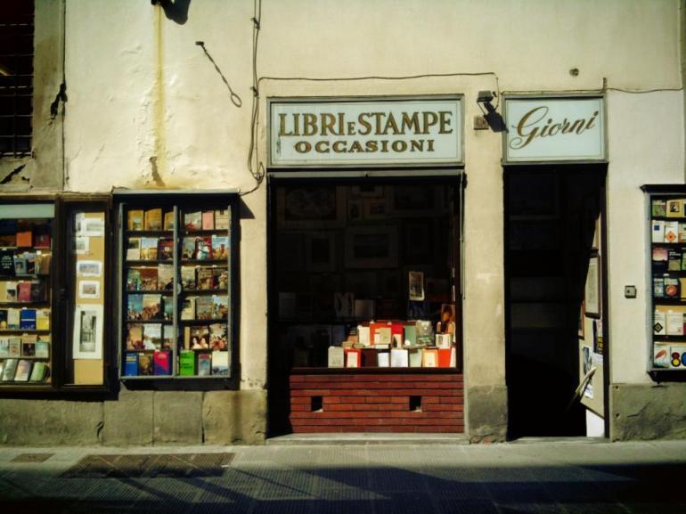 529348_10152717693630051_1637208129_n